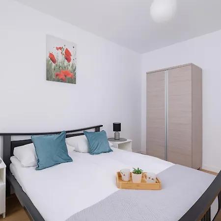 Modern With Parking Near Tauron Arena By Rent Like Krakow